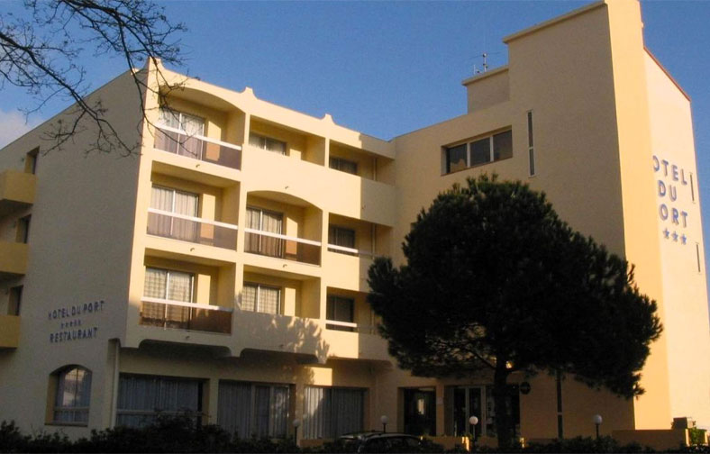 hotel 788x504.jpg